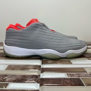 Jordan Future Low wolf gray infrared. Men’s Size 9.5